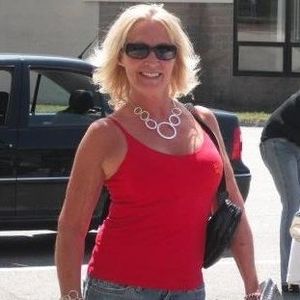 Meet your Posher, Chrystal